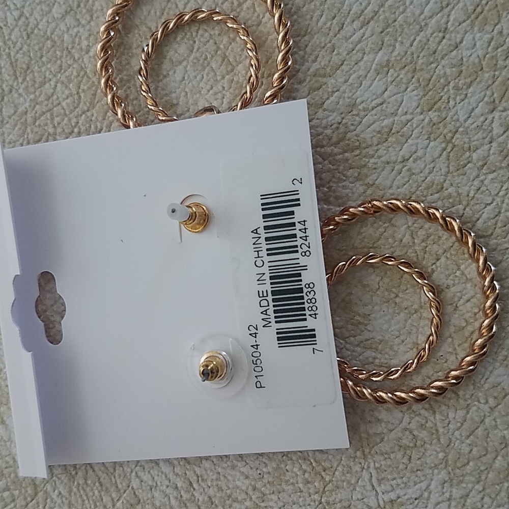 JUICY💛 COUTURE DOUBLE HOOP EARRINGS💛 - Picture 4 of 7